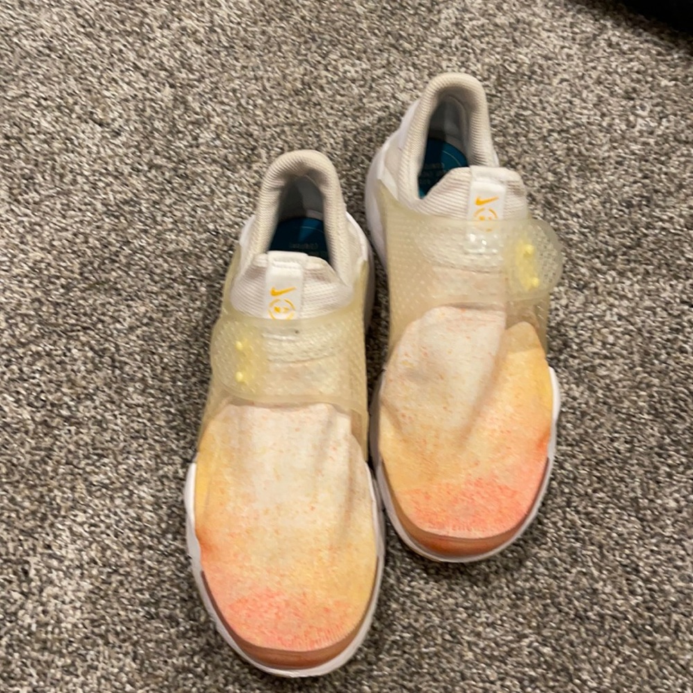 Women’s sneakers